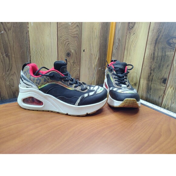 Shoes - Sketchers Los Angeles The Hunt Shoes Womens 9.5 Black Animal Print Chunky